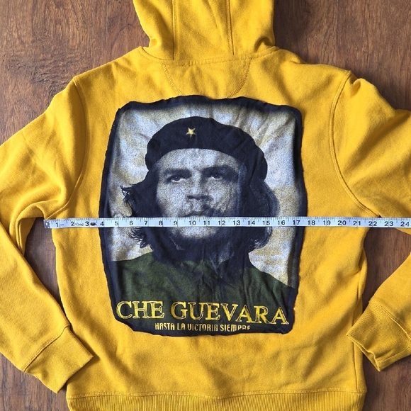 Che Upcycled Hoodie - Picture 3 of 7
